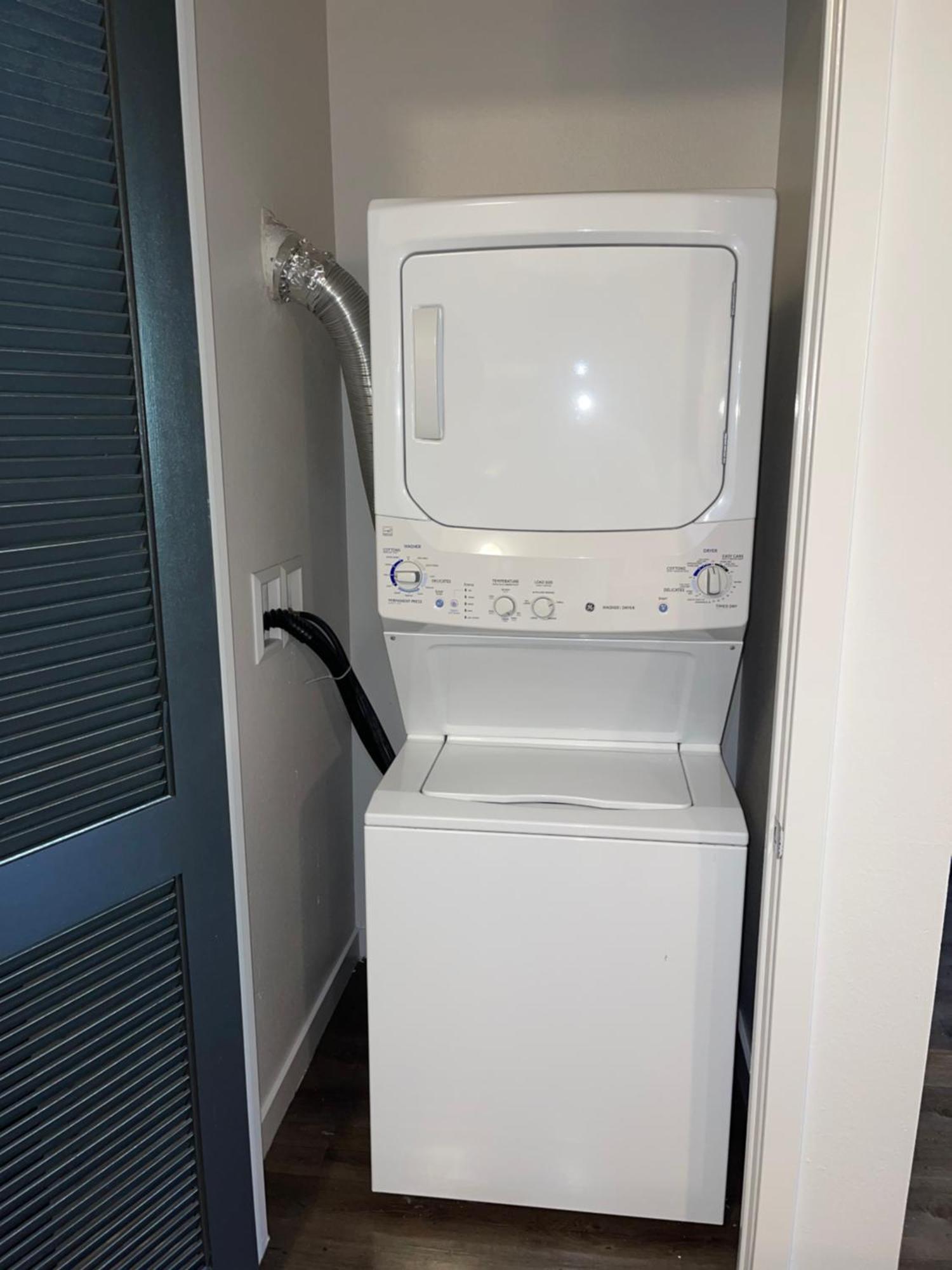 Luxury Designed 2 Bedrooms Part In Woodland Hills Ca Apartahotel Los Ángeles