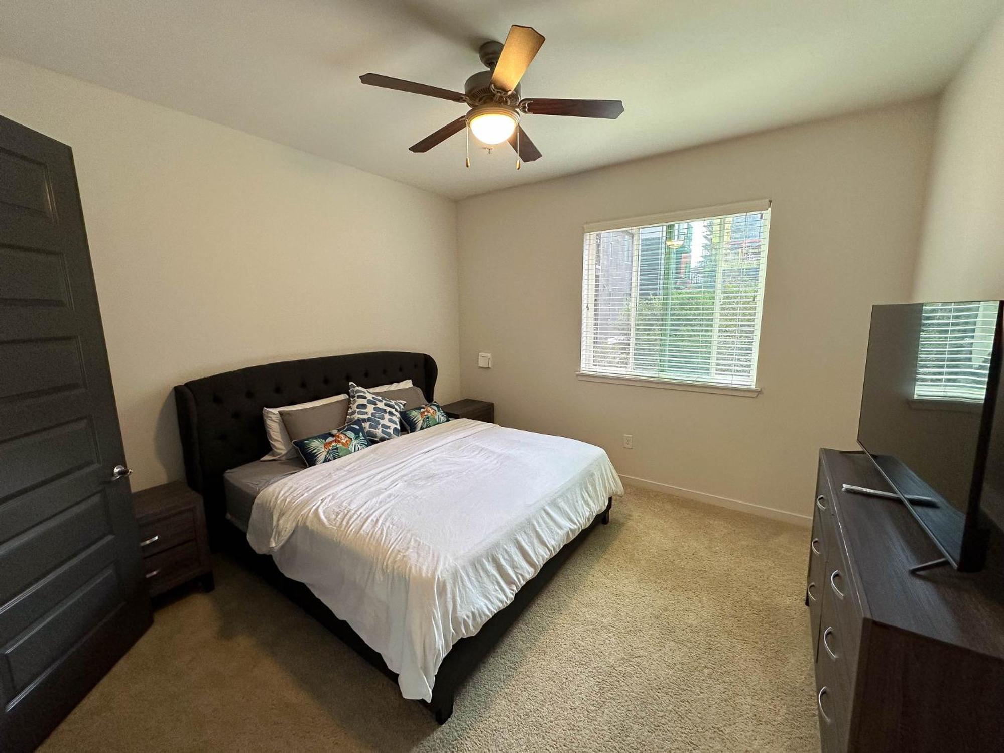 Luxury Designed 2 Bedrooms Part In Woodland Hills Ca * Los Ángeles